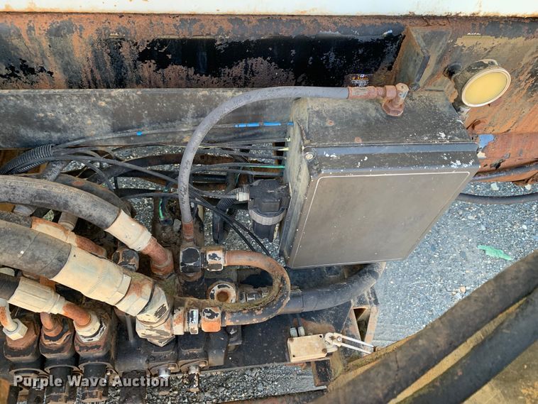 image for item DM7911 1999 Sterling L8513 refuse truck