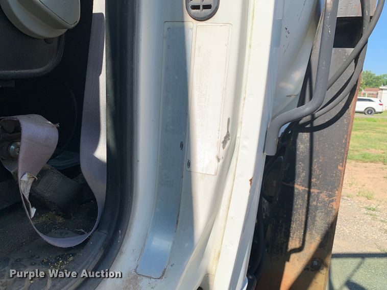 image for item DM7911 1999 Sterling L8513 refuse truck