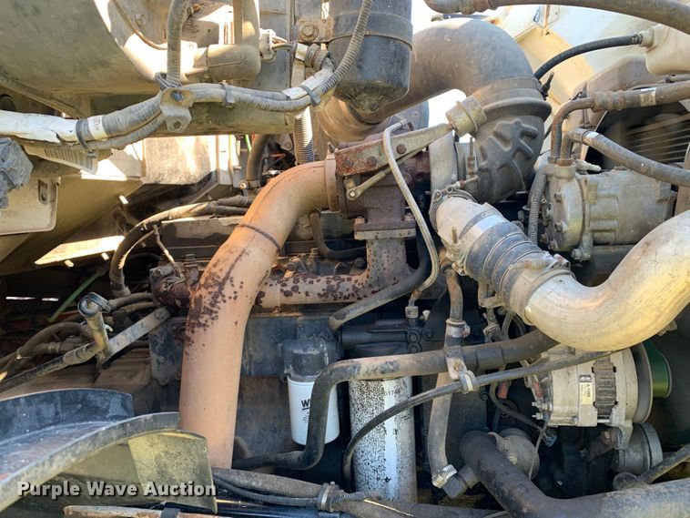 image for item DM7911 1999 Sterling L8513 refuse truck