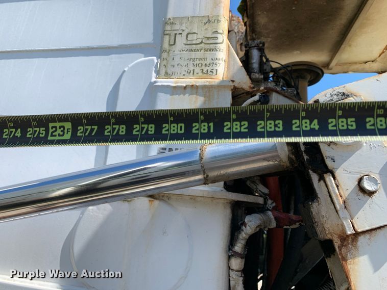 image for item DM7912 2000 Mack MR688S refuse truck