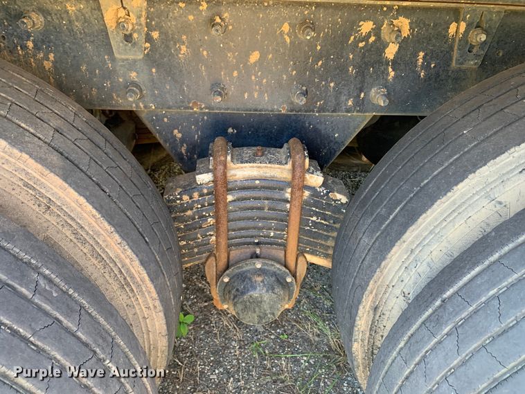 image for item DM7912 2000 Mack MR688S refuse truck