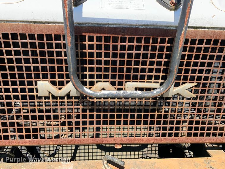 image for item DM7912 2000 Mack MR688S refuse truck