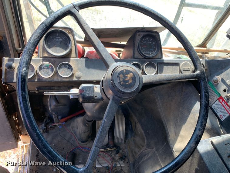 image for item DM7912 2000 Mack MR688S refuse truck