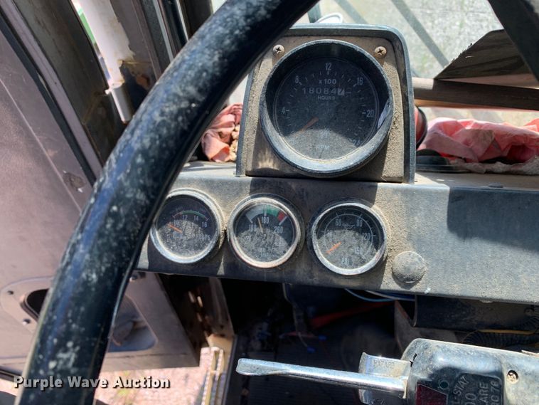 image for item DM7912 2000 Mack MR688S refuse truck