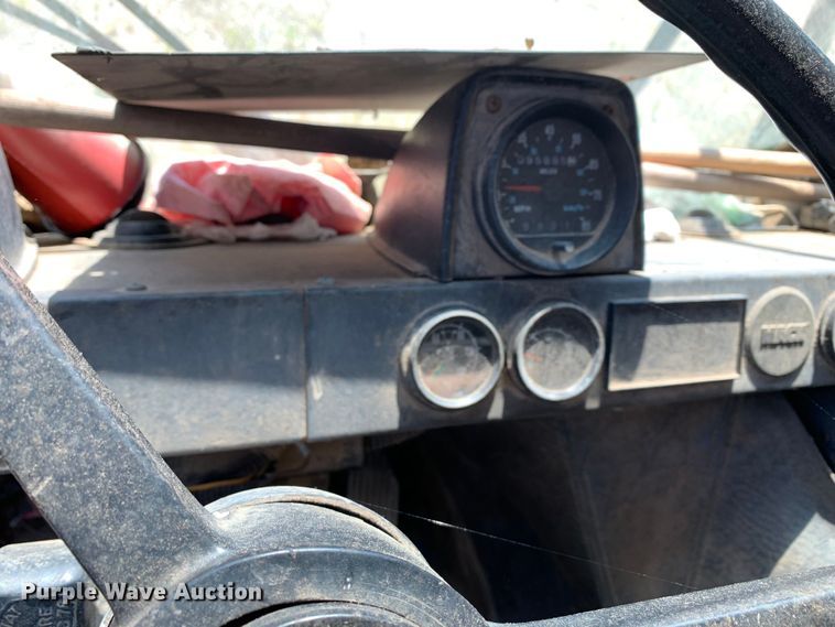 image for item DM7912 2000 Mack MR688S refuse truck