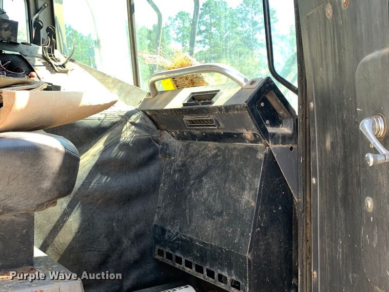 image for item DM7912 2000 Mack MR688S refuse truck