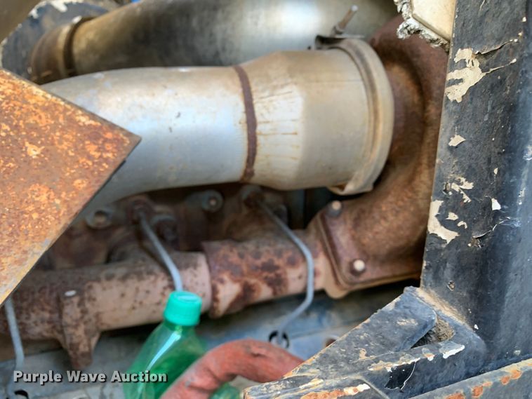 image for item DM7912 2000 Mack MR688S refuse truck