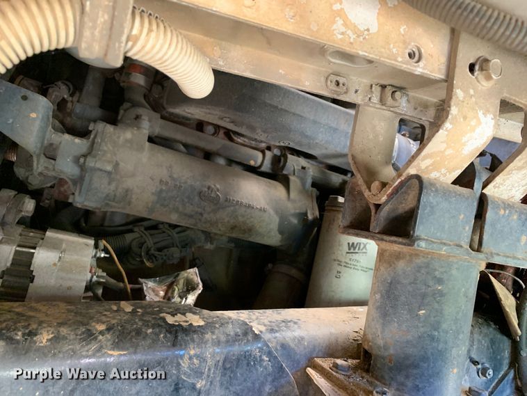 image for item DM7912 2000 Mack MR688S refuse truck