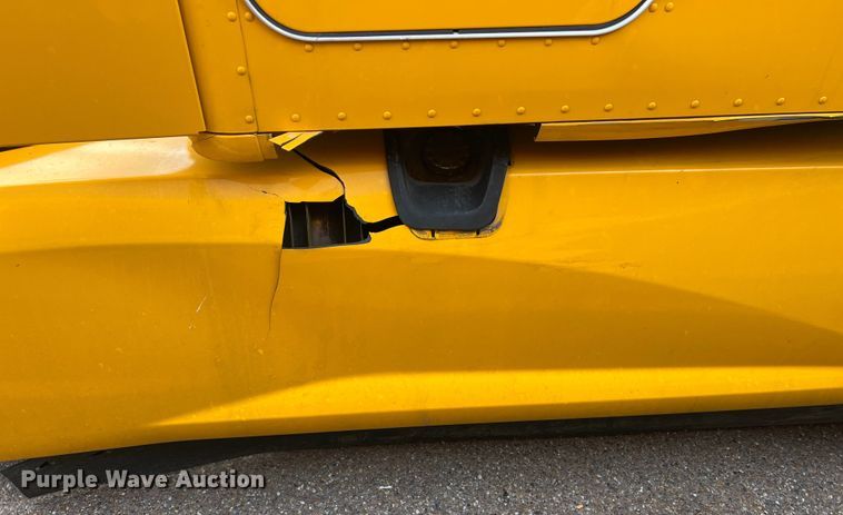 image for item DO2446 2020 Kenworth  T680 semi truck