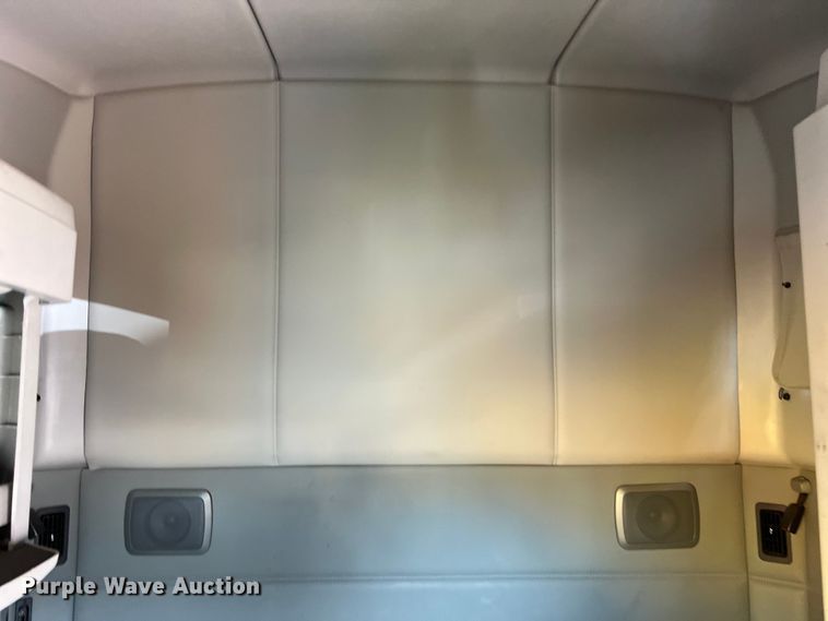 image for item DO2446 2020 Kenworth  T680 semi truck