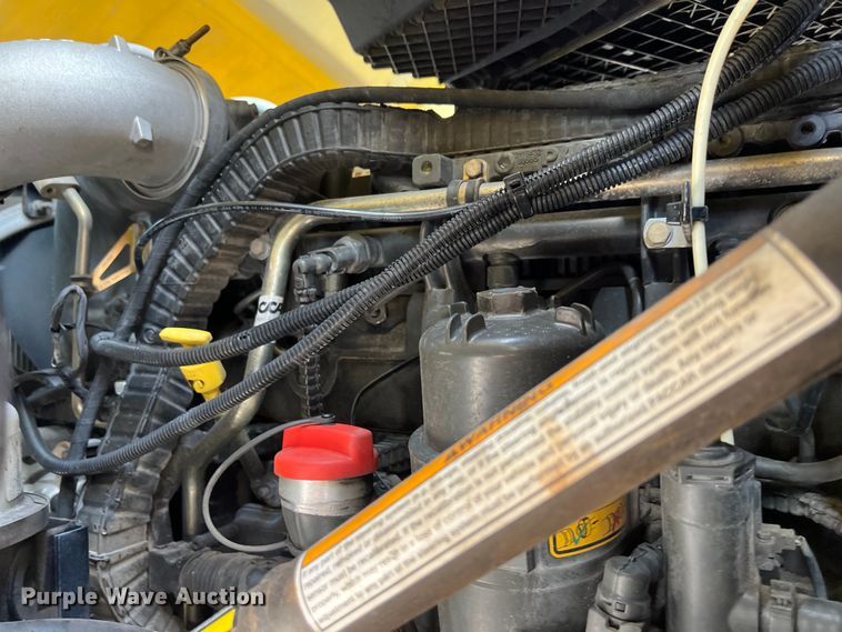 image for item DO2446 2020 Kenworth  T680 semi truck