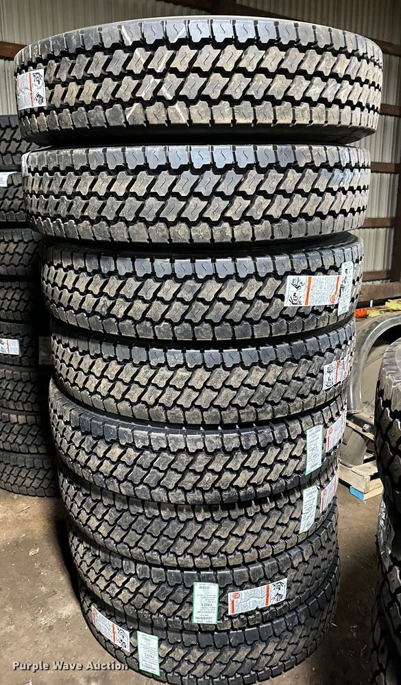 (8) 11R22.5 tires in Shakopee, MN Item DO3308 for sale Purple Wave