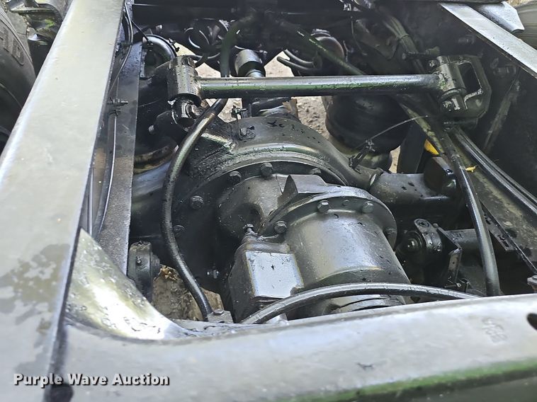 image for item DP0951 1992 Freightliner semi truck