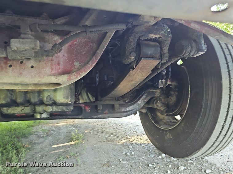 image for item DP0951 1992 Freightliner semi truck