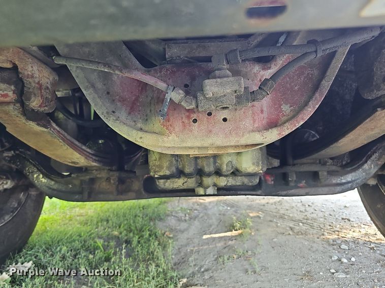 image for item DP0951 1992 Freightliner semi truck