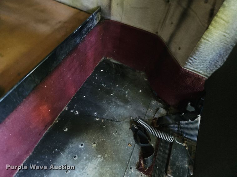 image for item DP0951 1992 Freightliner semi truck