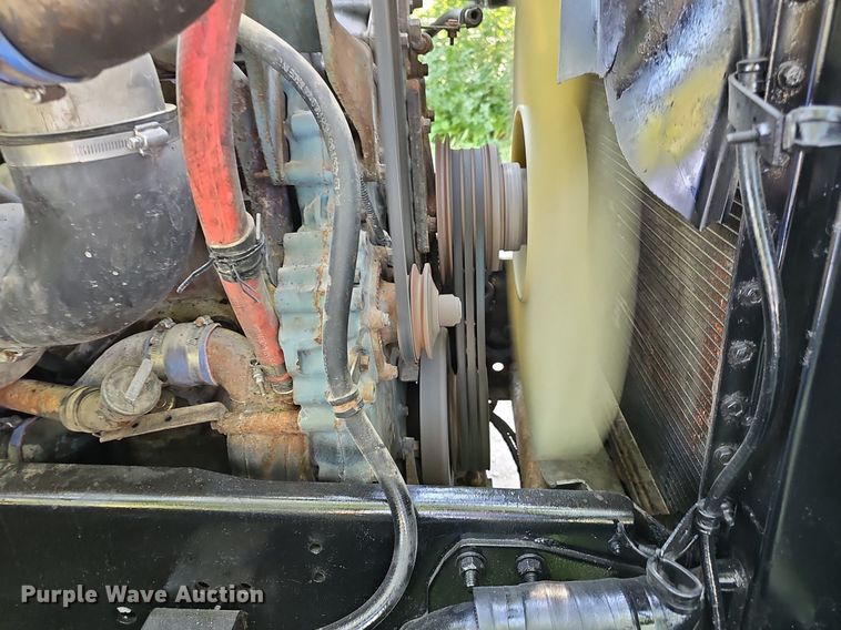 image for item DP0951 1992 Freightliner semi truck