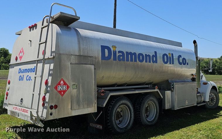 image for item DP6460 2007 Kenworth T300 fuel truck