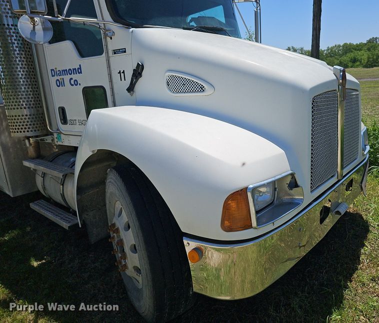 image for item DP6460 2007 Kenworth T300 fuel truck