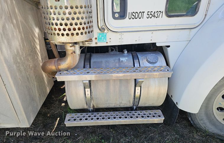 image for item DP6460 2007 Kenworth T300 fuel truck