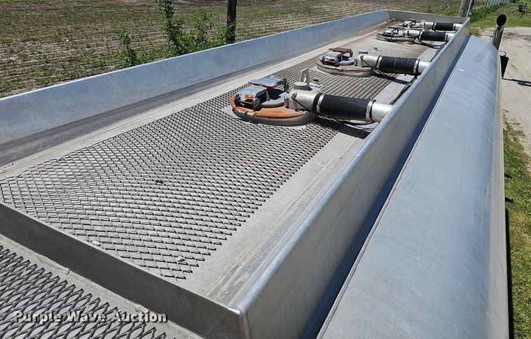 image for item DP6460 2007 Kenworth T300 fuel truck