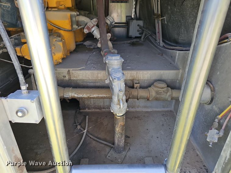 image for item DP6460 2007 Kenworth T300 fuel truck