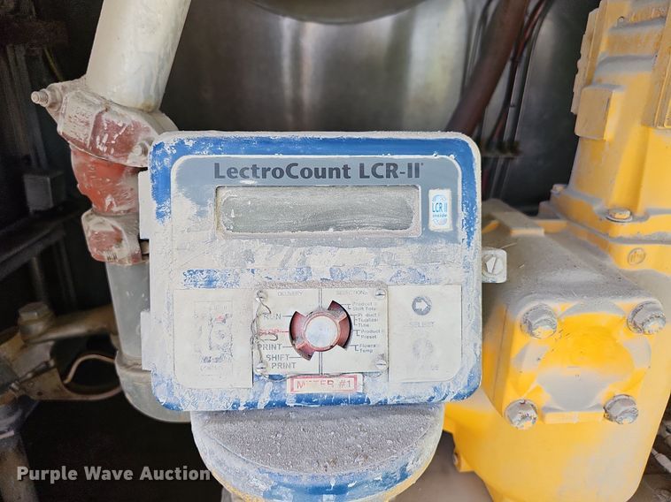 image for item DP6460 2007 Kenworth T300 fuel truck