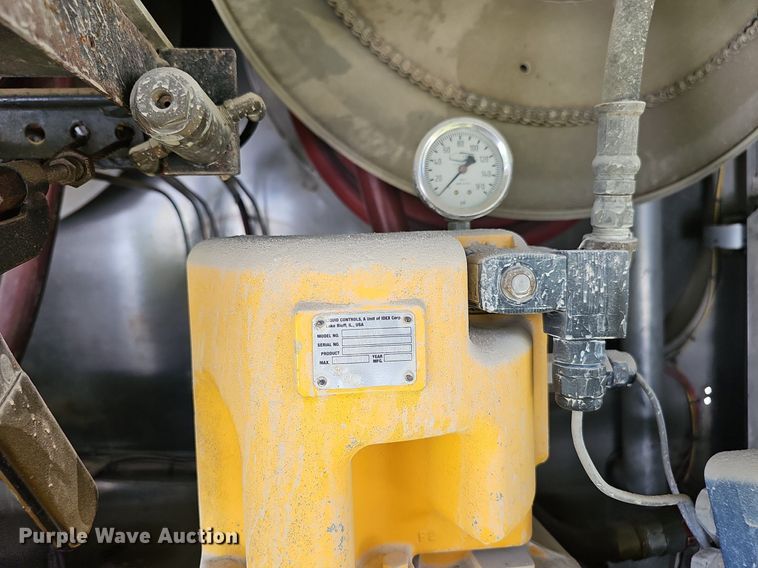 image for item DP6460 2007 Kenworth T300 fuel truck