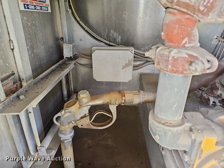 image for item DP6460 2007 Kenworth T300 fuel truck