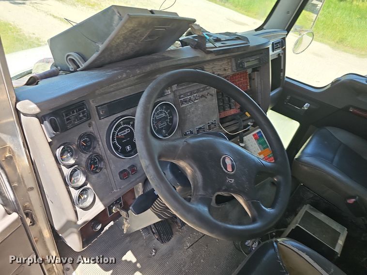 image for item DP6460 2007 Kenworth T300 fuel truck