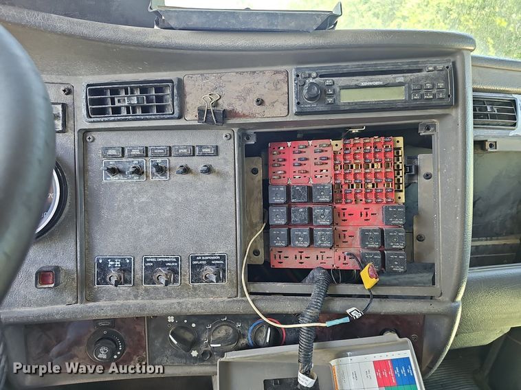 image for item DP6460 2007 Kenworth T300 fuel truck