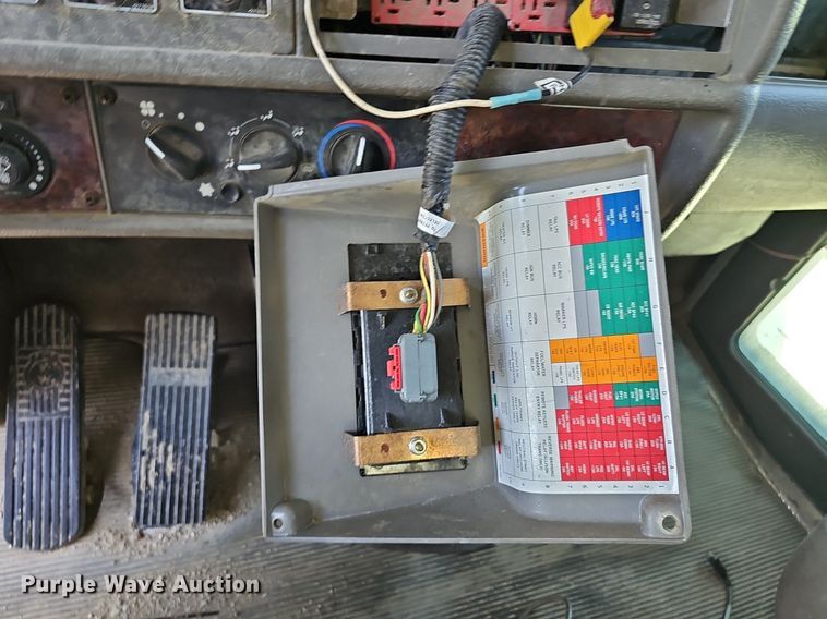 image for item DP6460 2007 Kenworth T300 fuel truck