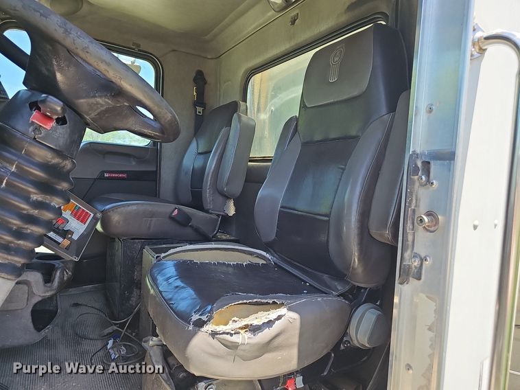 image for item DP6460 2007 Kenworth T300 fuel truck