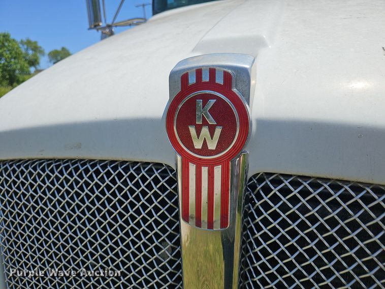 image for item DP6460 2007 Kenworth T300 fuel truck