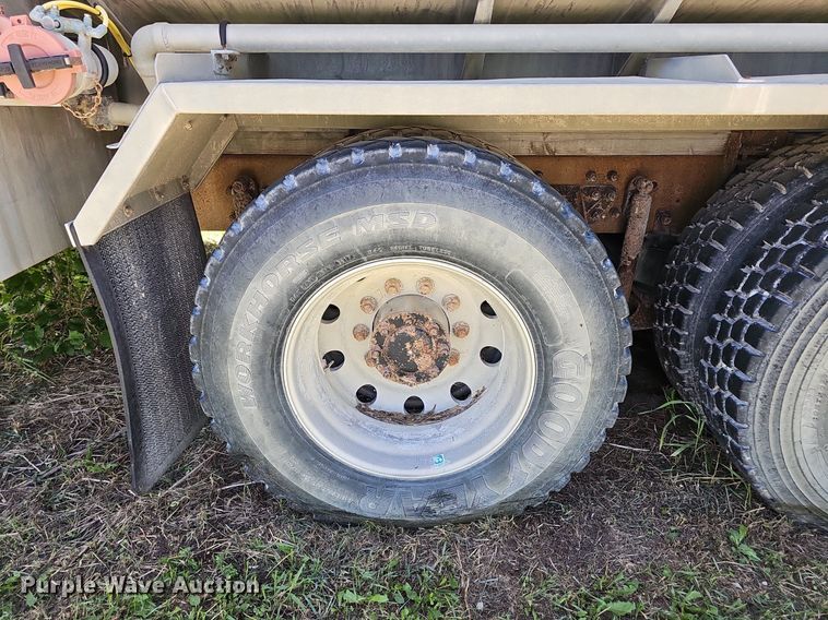 image for item DP6460 2007 Kenworth T300 fuel truck