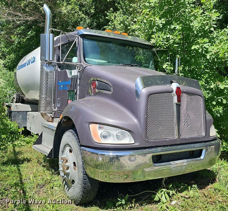 image for item DP6461 2011 Kenworth T370 propane delivery truck