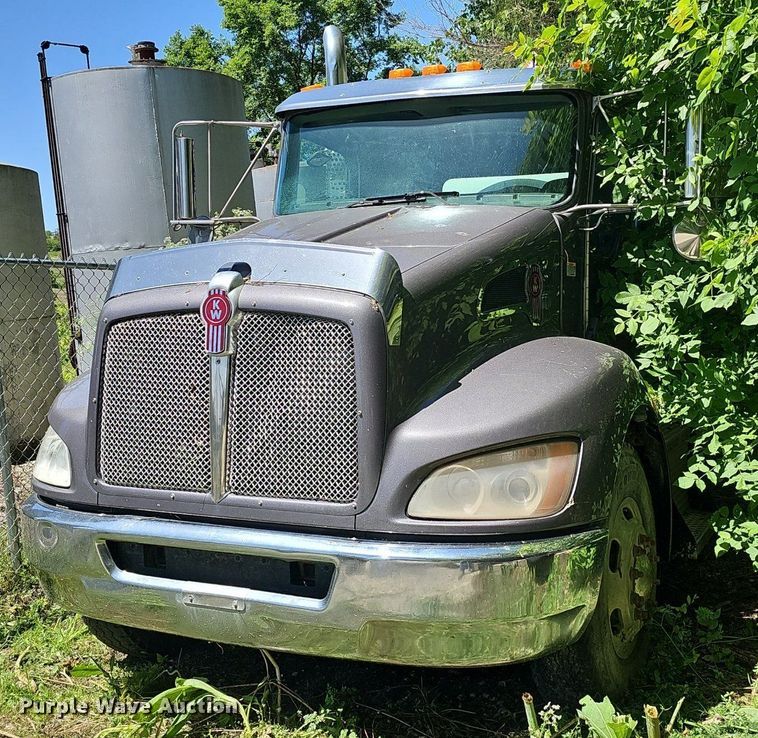 image for item DP6461 2011 Kenworth T370 propane delivery truck