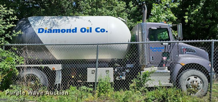 image for item DP6461 2011 Kenworth T370 propane delivery truck