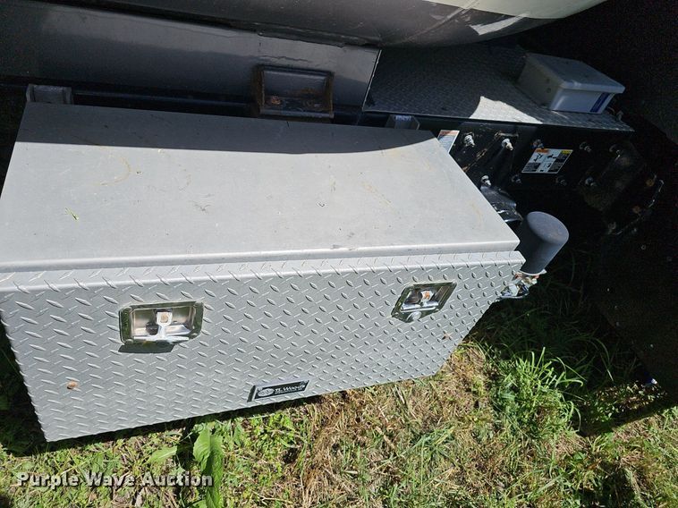 image for item DP6461 2011 Kenworth T370 propane delivery truck