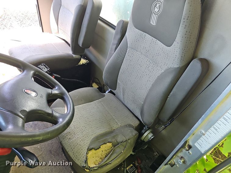 image for item DP6461 2011 Kenworth T370 propane delivery truck