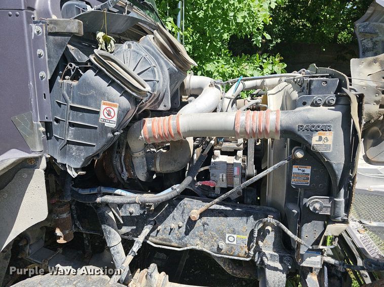 image for item DP6461 2011 Kenworth T370 propane delivery truck