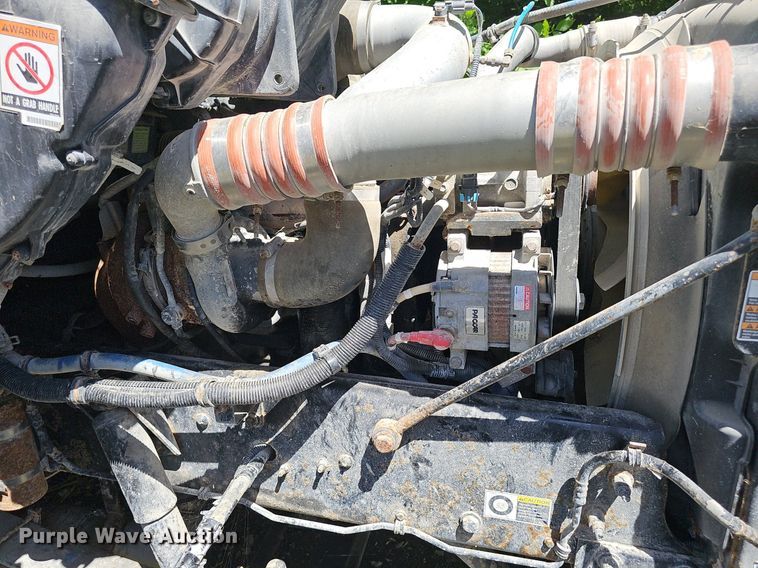 image for item DP6461 2011 Kenworth T370 propane delivery truck