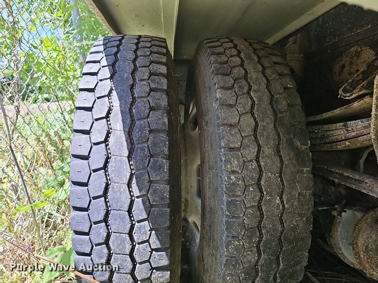 image for item DP6461 2011 Kenworth T370 propane delivery truck