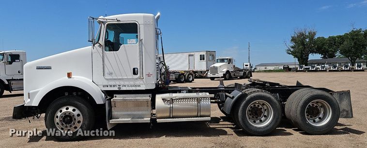 image for item DP6500 2013 Kenworth T800 semi truck