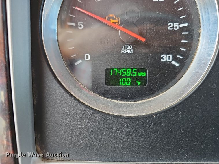 image for item DP6500 2013 Kenworth T800 semi truck