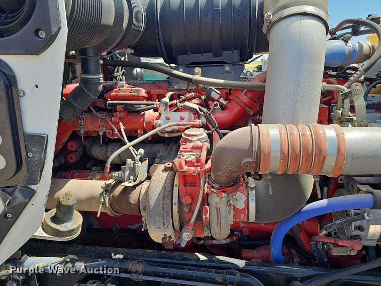 image for item DP6500 2013 Kenworth T800 semi truck