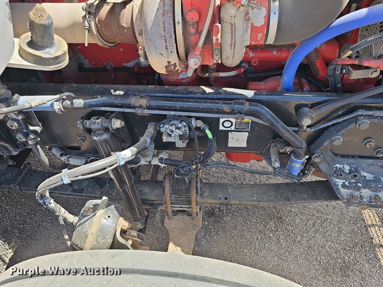 image for item DP6500 2013 Kenworth T800 semi truck