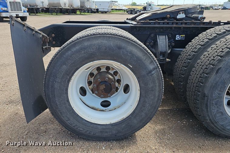 image for item DP6500 2013 Kenworth T800 semi truck