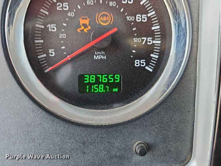 image for item DP6501 2013 Kenworth T800 semi truck