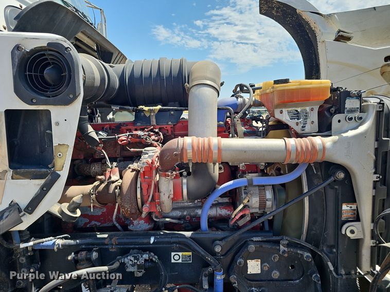 image for item DP6501 2013 Kenworth T800 semi truck